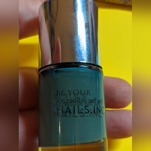 10 Piece Makeup Bundle - Picture 13 of 16